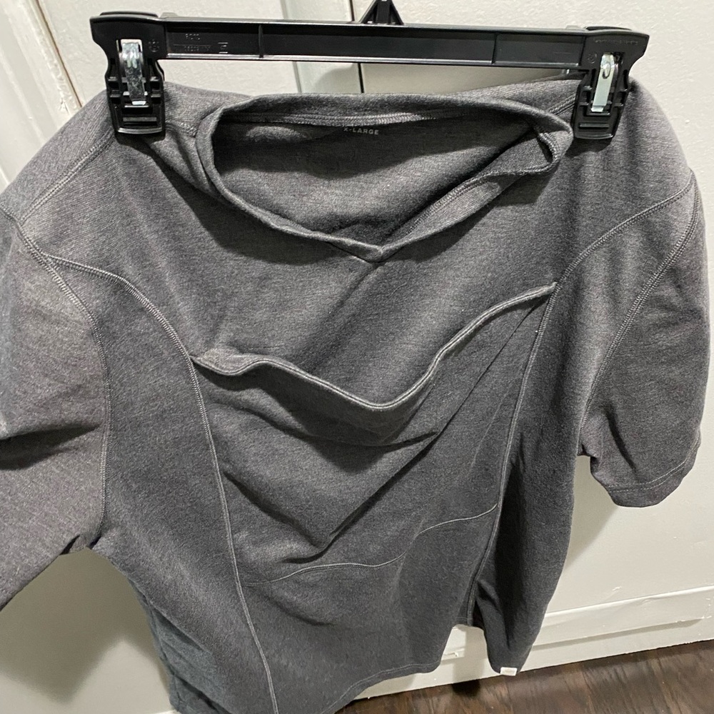 Perfect for a new baby! worn twice. 
https://shop.lalabu.com/products/dad-shirt